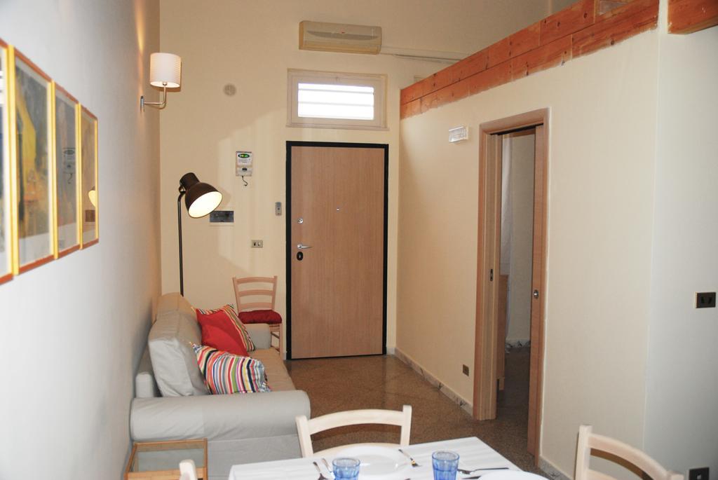 Brezzolina Apartment With Parking Битонто Екстериор снимка