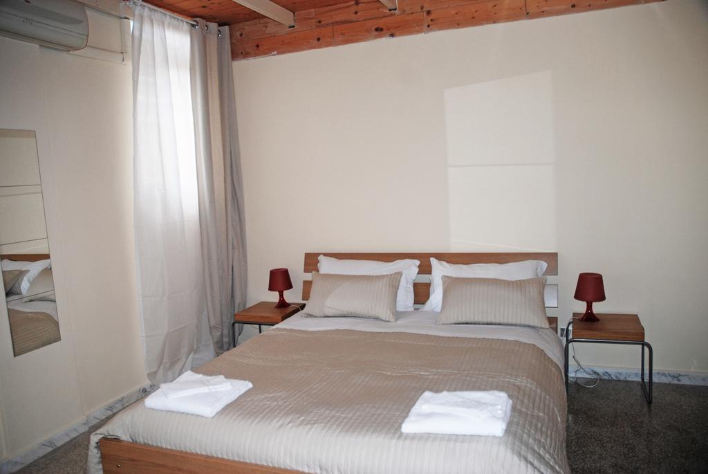 Brezzolina Apartment With Parking Битонто Екстериор снимка