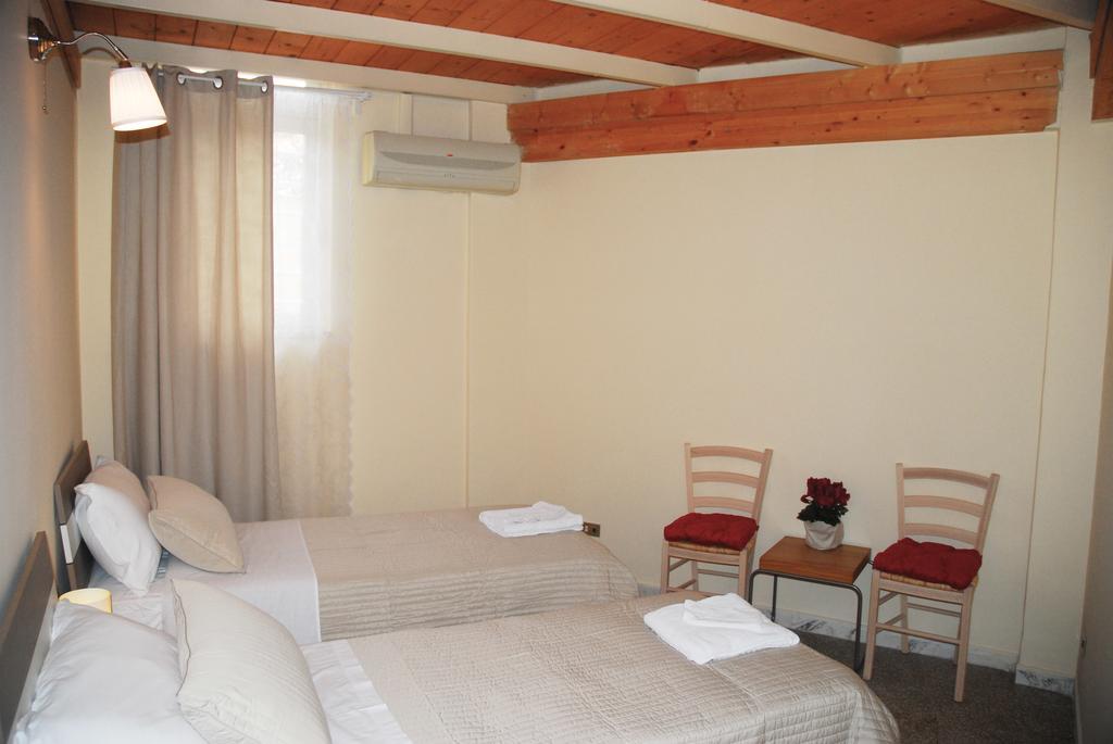Brezzolina Apartment With Parking Битонто Екстериор снимка