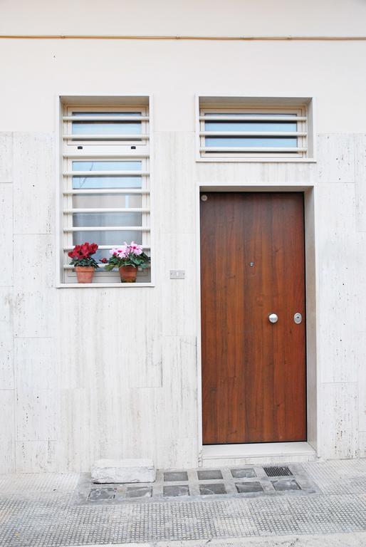 Brezzolina Apartment With Parking Битонто Екстериор снимка