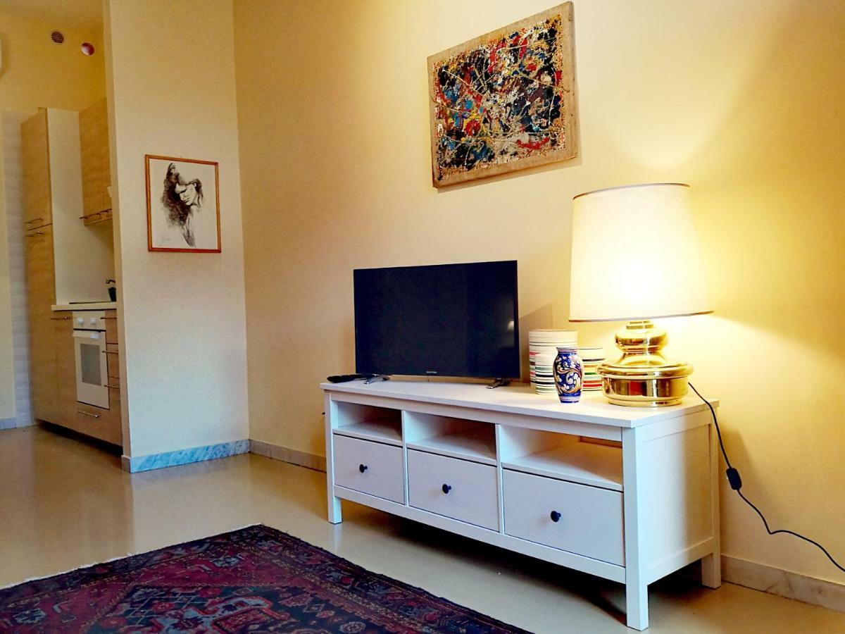 Brezzolina Apartment With Parking Битонто Екстериор снимка